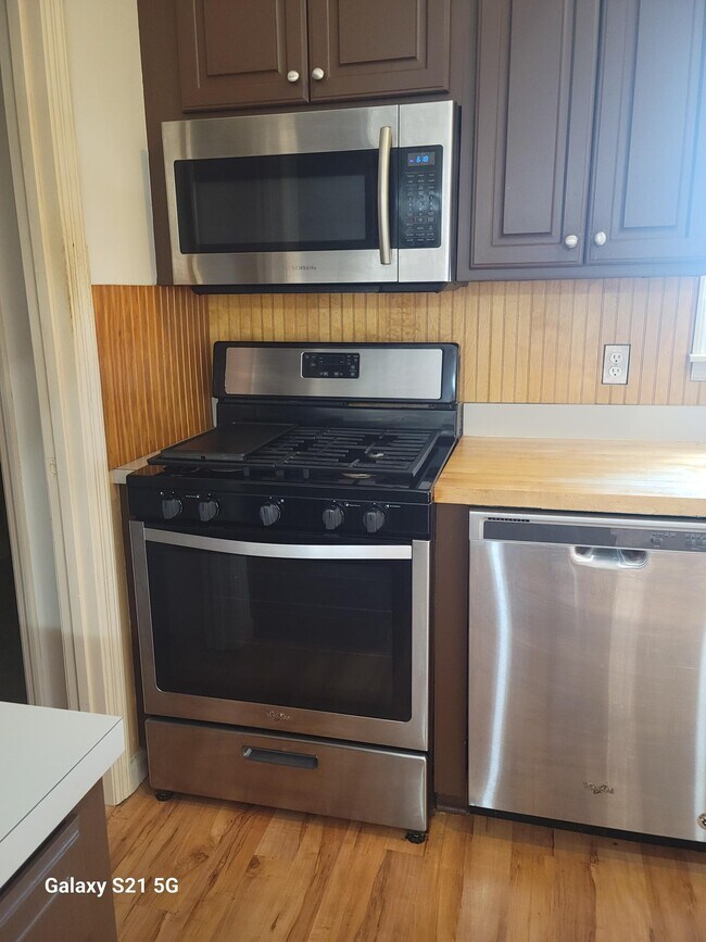 Building Photo - 140 Shelley Ln