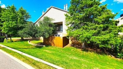 Building Photo - 6704 N Meridian Ave