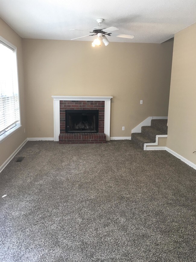 Building Photo - 403 9th Ave