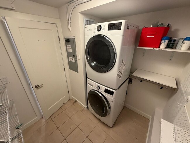 Building Photo - 3bd/3.5ba Townhouse on Capitol Hill