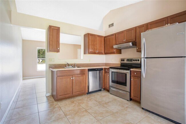 Building Photo - 2610 Adela Ave