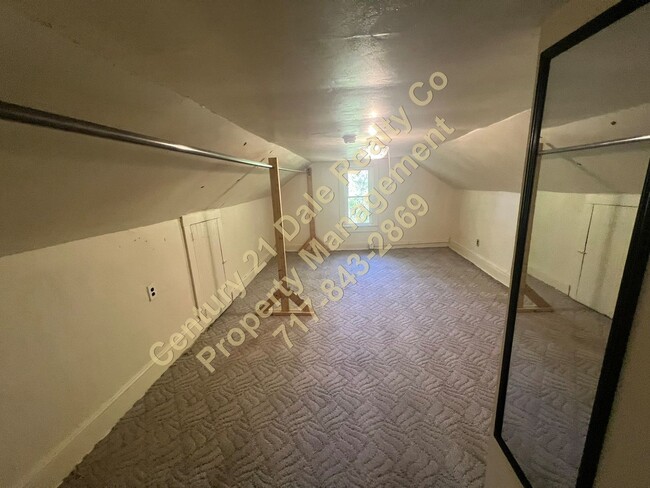 Building Photo - 2 BR, 1 Bath Home in Eastern School District