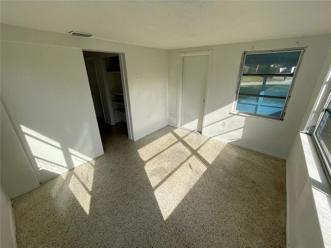 Building Photo - 7034 Bellaire Terrace