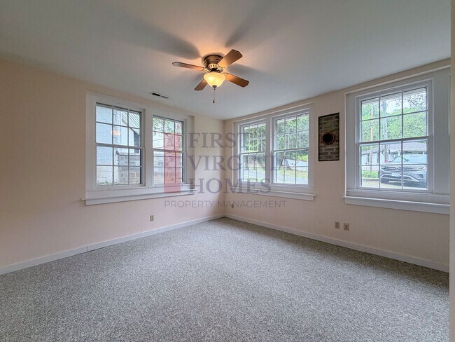 Building Photo - 2Bed/1Bath Scottsville Rental