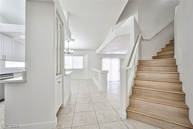 Building Photo - 9692 Cathedral Stairs Ct
