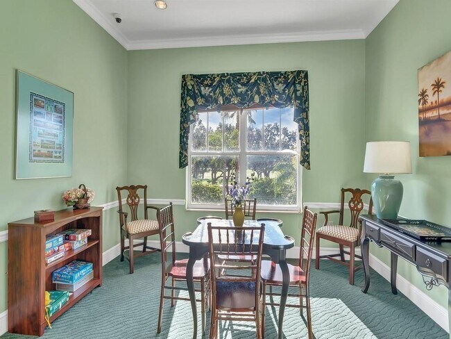 Building Photo - 5095 Fairways Cir