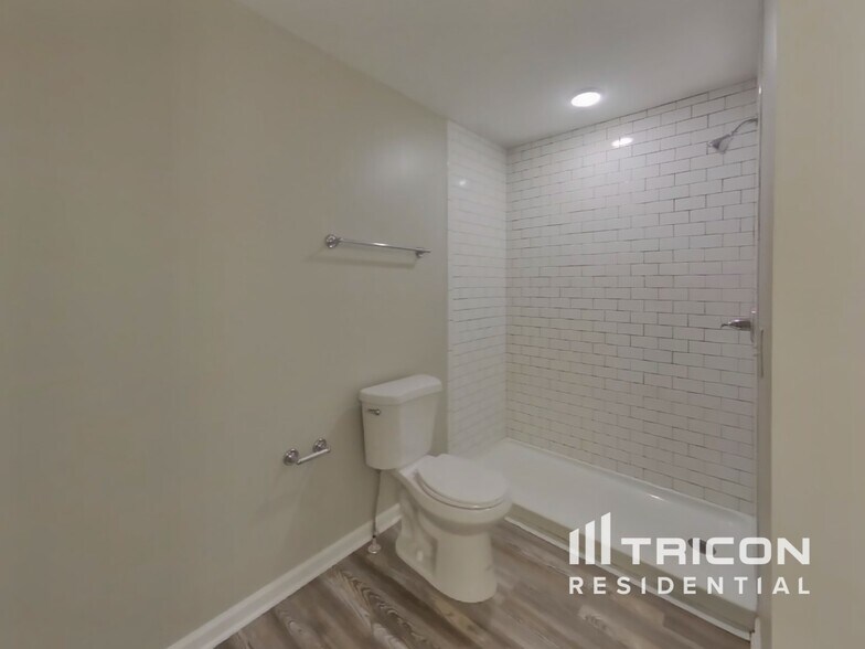 Building Photo - 1094 Tomahawk Pl
