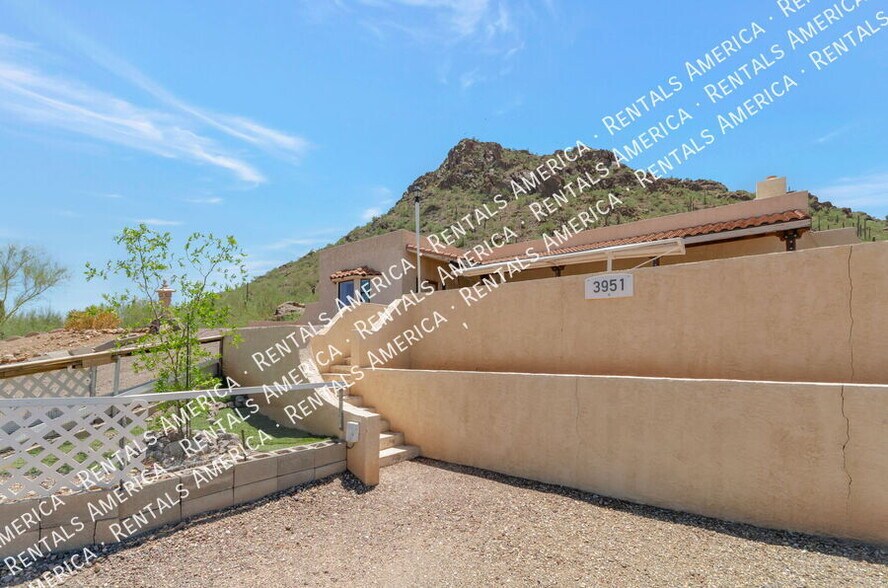 Building Photo - 3951 W Irvington Rd