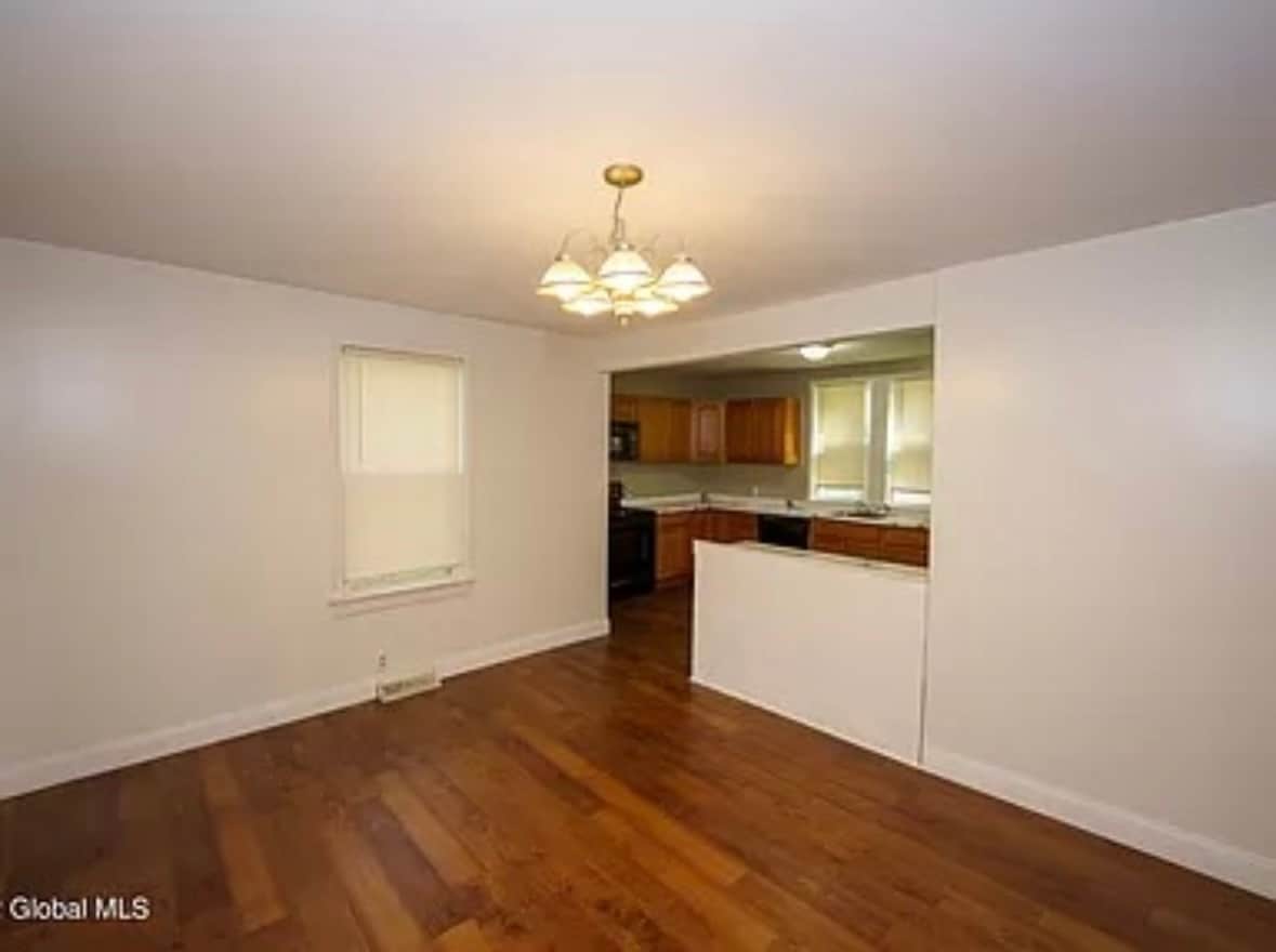 Building Photo - 1508 Tibbits Ave