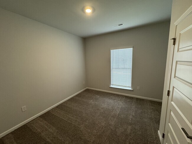 Building Photo - 229 Waylan Rdg Ln
