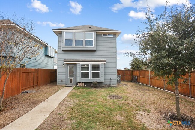 Building Photo - 105 Switchgrass St