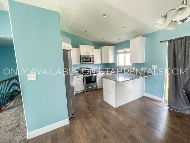 Building Photo - 4552 Long Way