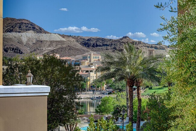 Building Photo - 1 Bedroom Furnished Condo in Lake Las Vegas