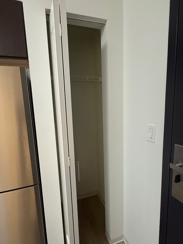 Building Photo - 152 W Superior St