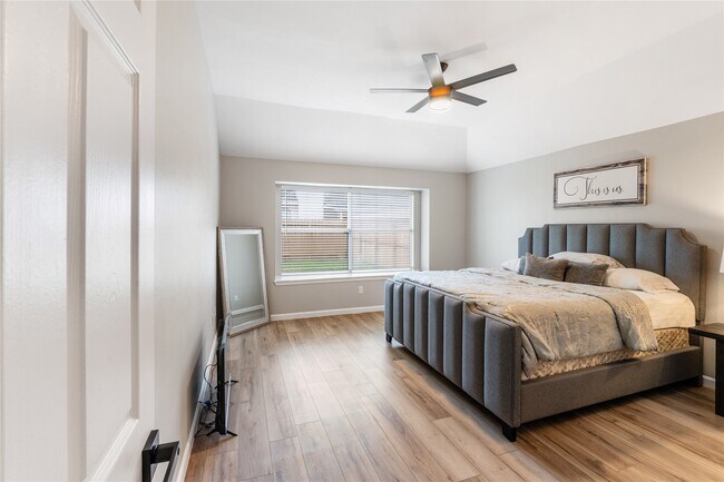 Building Photo - 29 Cypress Bayou Ct