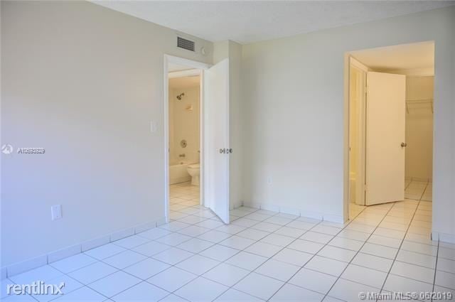 Building Photo - 2 br, 2 bath Condo - VILLA GRANDE CONDO