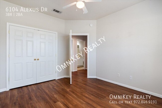 Building Photo - 6104 Alexus Dr