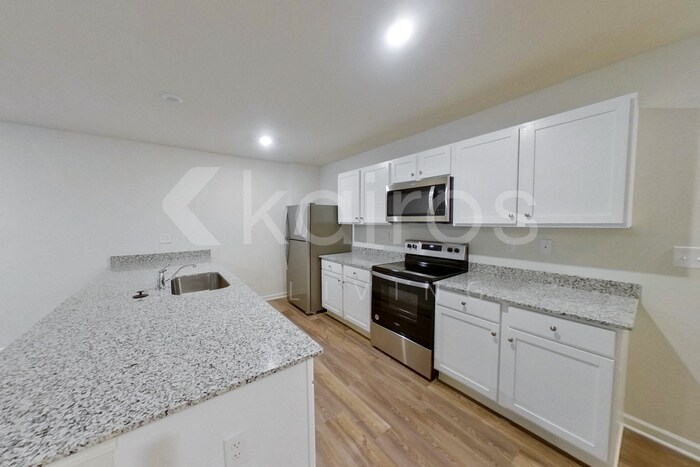 Building Photo - 306 Ironwood Ct