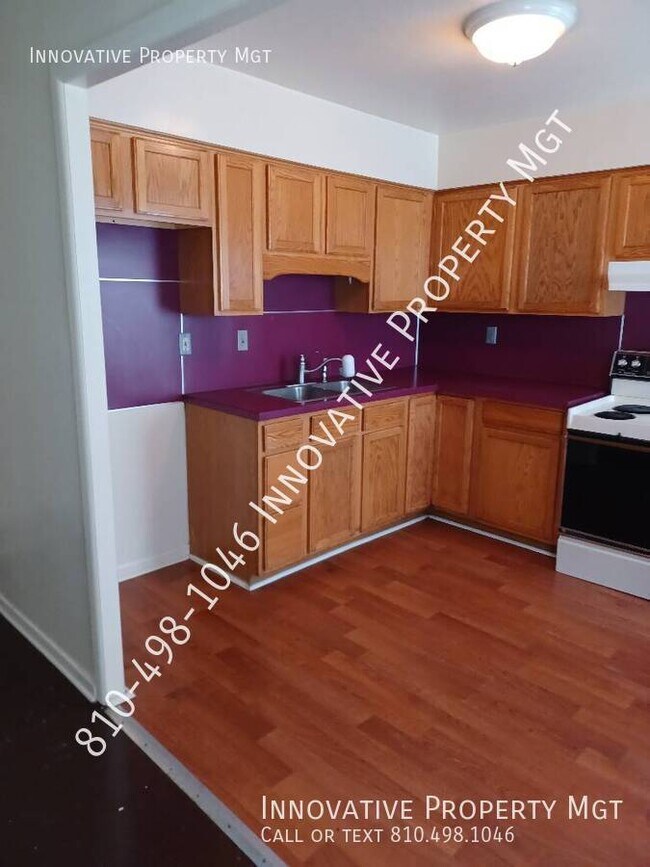 Building Photo - 2829 Plainfield Ave