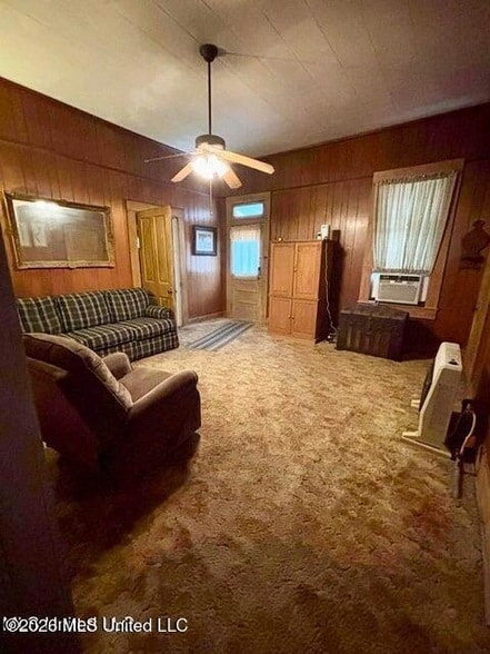 Building Photo - 156 W Enterprise St