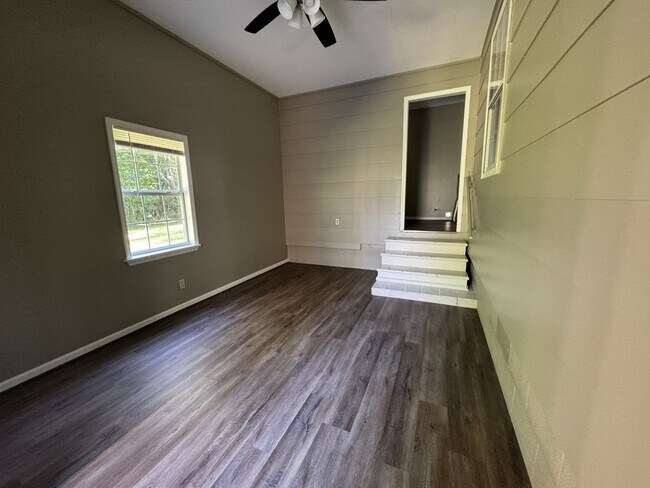 Building Photo - 1088 Co Rd 219