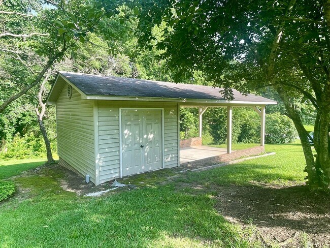 Building Photo - Lillington