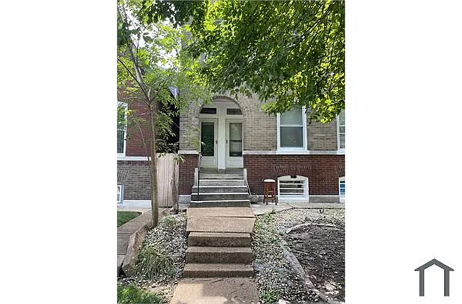 Primary Photo - Beautiful remodeled duplex