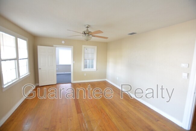 Building Photo - 119 N Longfellow Blvd