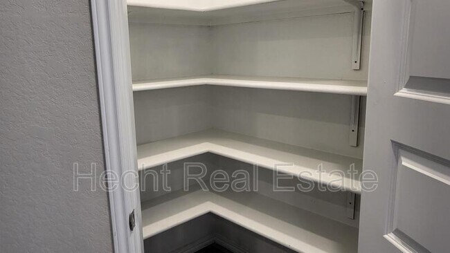 Building Photo - 2440 Ayers Dr