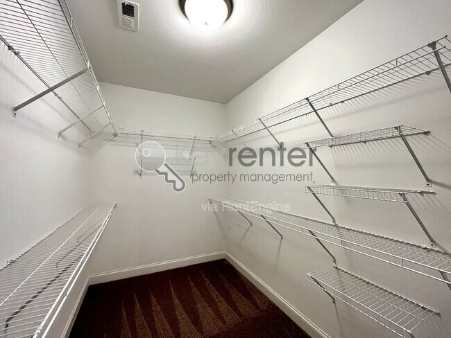 Building Photo - 8528 Amberwing Cir