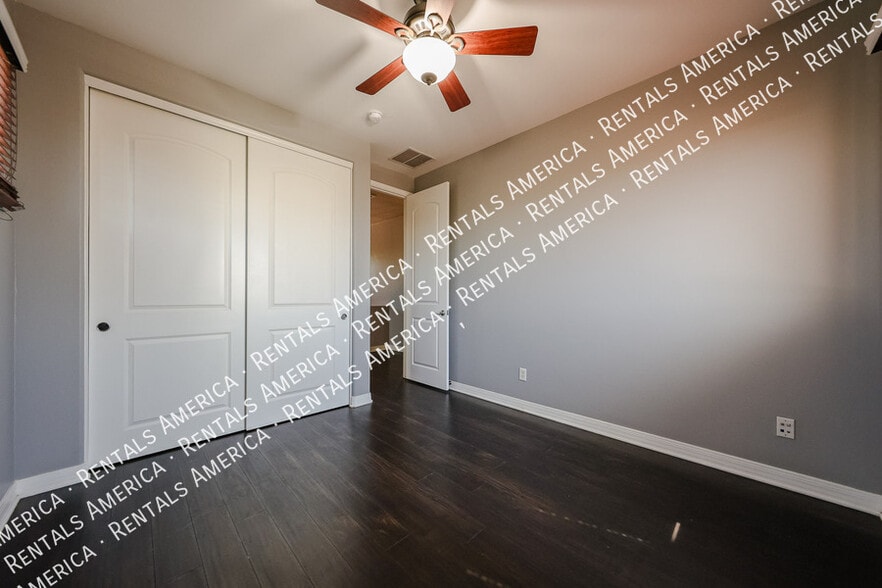 Building Photo - 21665 S 215th Pl