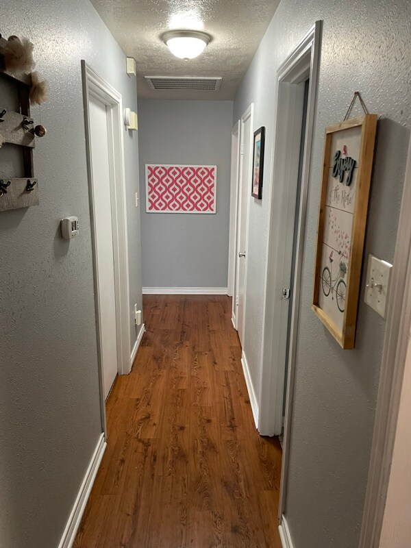 Building Photo - 4001 Windfree Dr