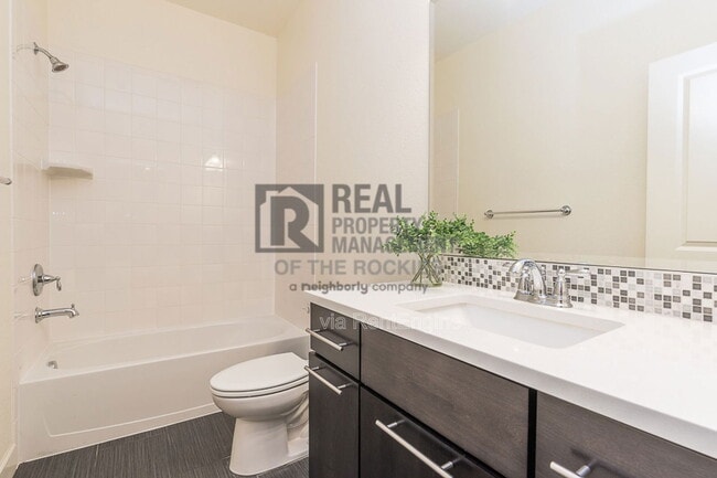 Building Photo - 5720 Big Canyon Dr