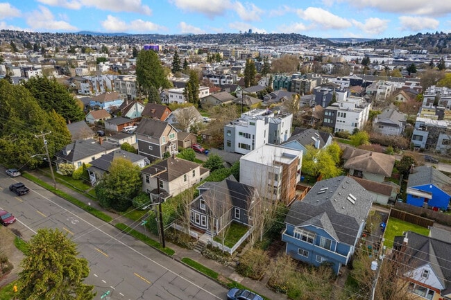 Building Photo - 2749 NW 65th St