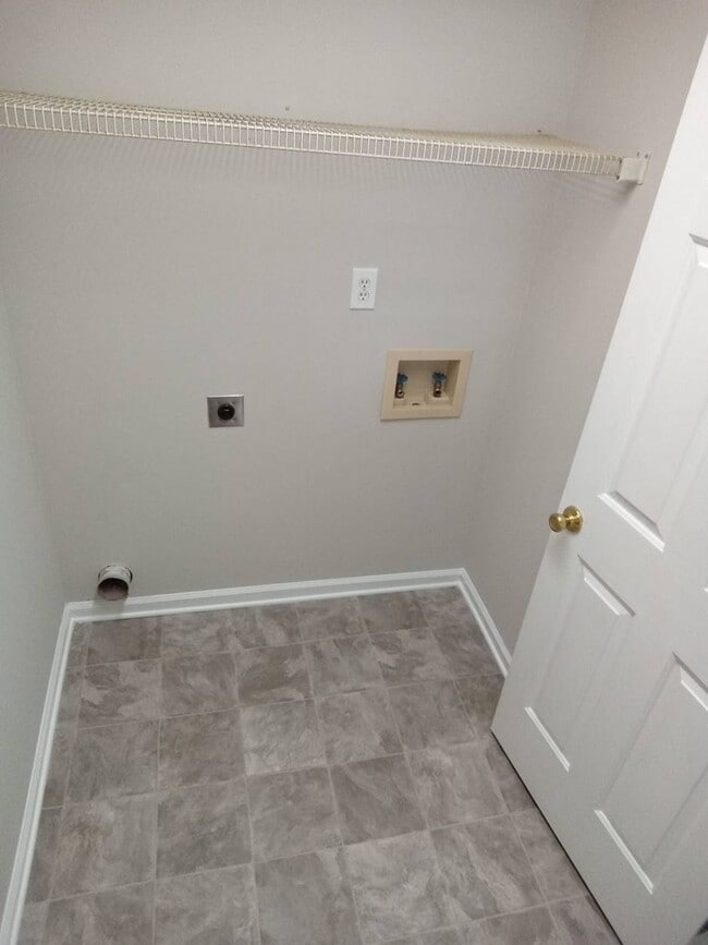 Building Photo - Ranch Home on Corner Lot with No HOA!