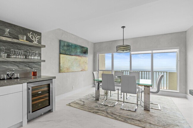 Building Photo - 4301 N Ocean Blvd