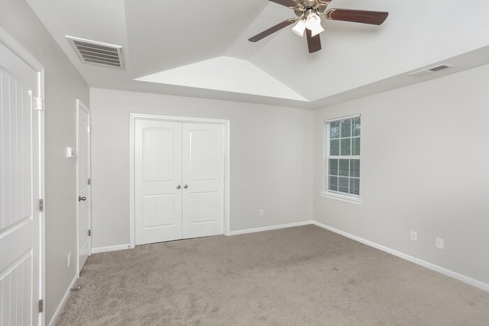 Building Photo - 559 Teaberry Dr