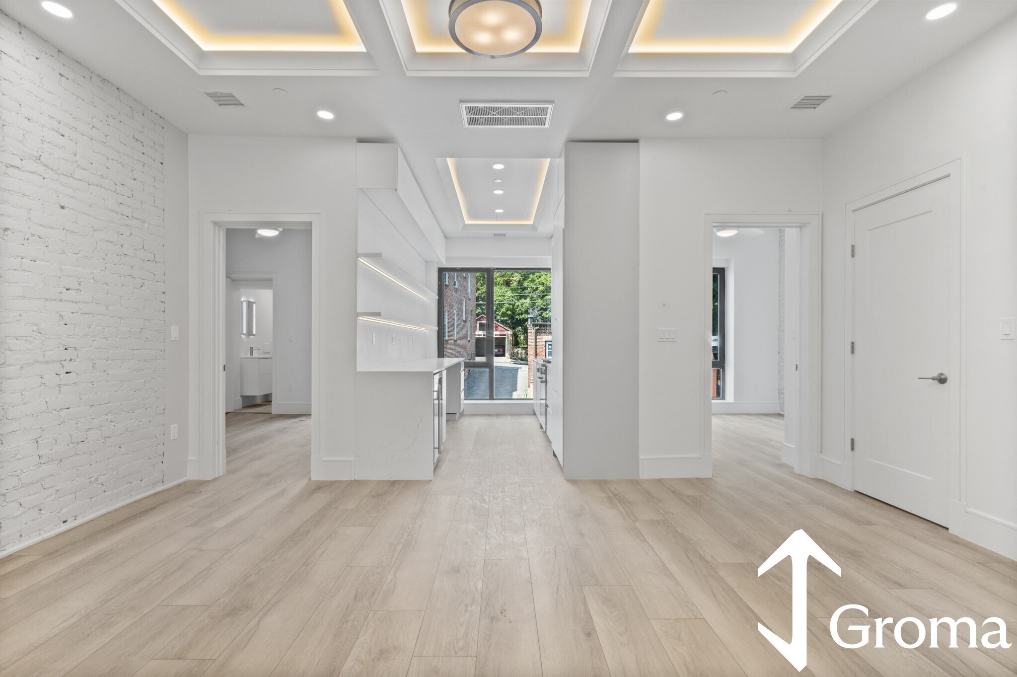 Building Photo - 1580 Beacon St