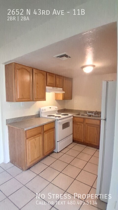 Building Photo - 2652 N 43rd Ave