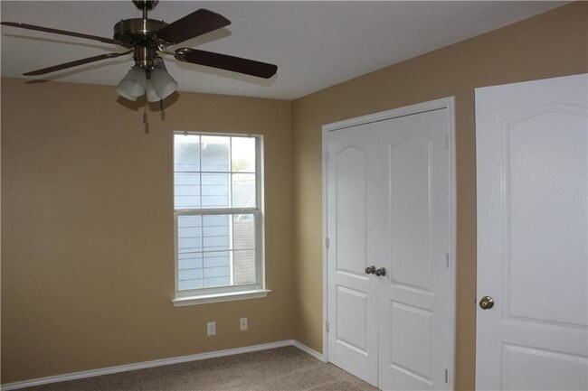 Building Photo - 386 McGarity