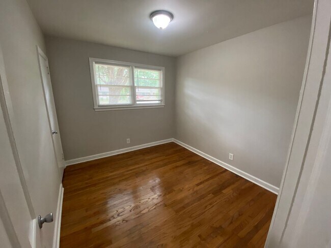 Building Photo - ***AVAILABLE NOW - TOTAL ELECTRIC - 3 Bedroom / 1 Bathroom Home for Rent in Columbus, GA***