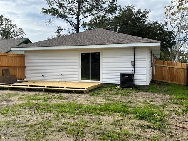 Building Photo - 504 Gardenia St