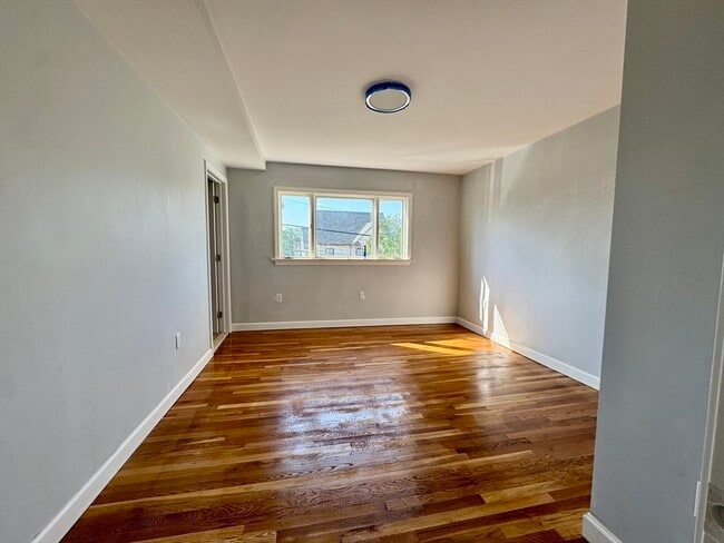 Building Photo - 201 Belmont St