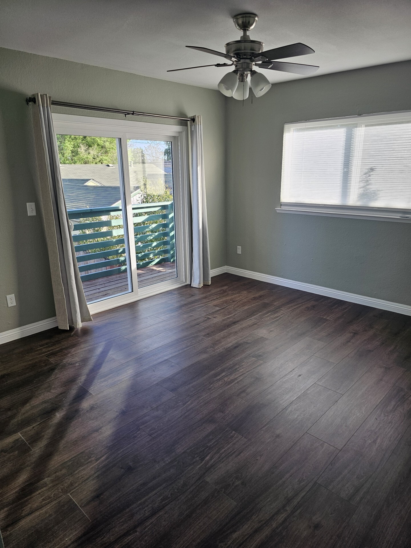 Master Bedroom - 316 Crocker St