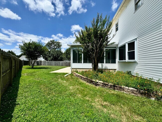 Building Photo - 2309 Cornstalk Ct
