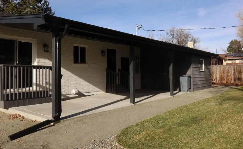 Building Photo - 3294 S Newton St