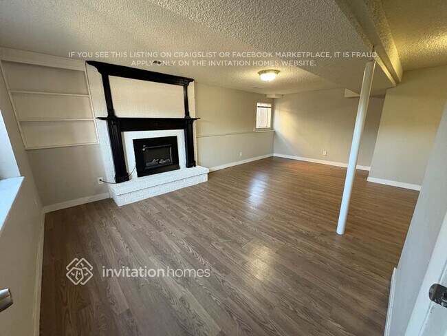 Building Photo - 10240 Benton St