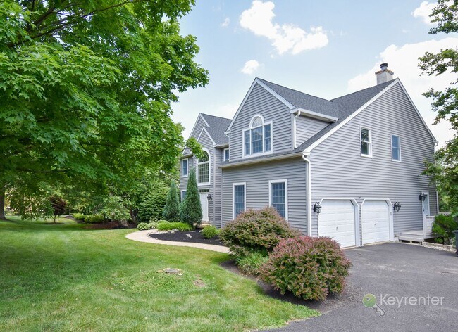 Building Photo - 5474 Grandview Ln