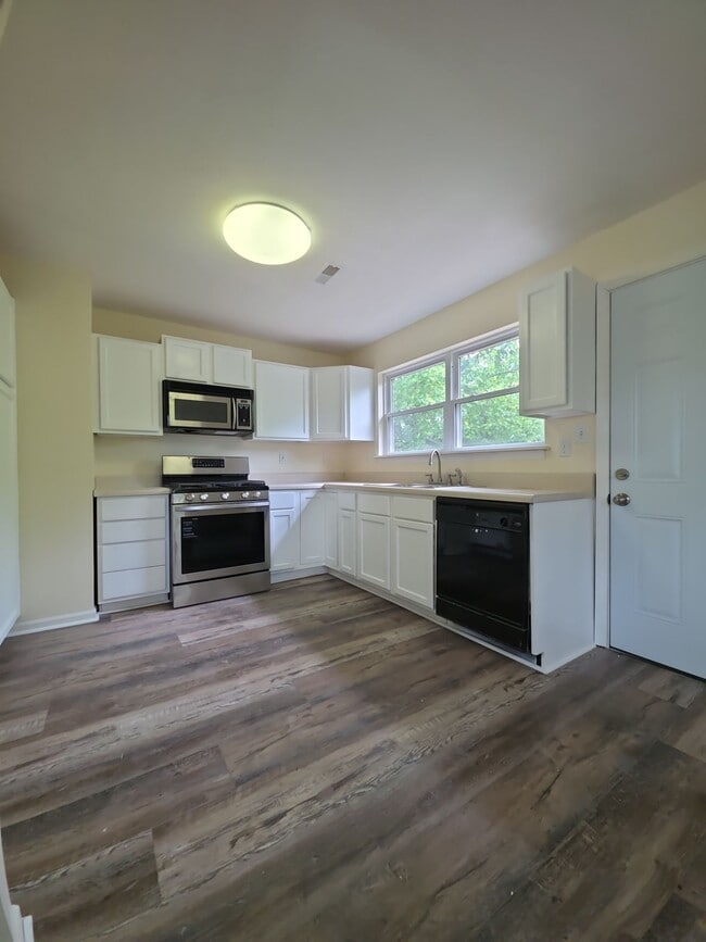 Building Photo - 2113 Wimberly Rd NW