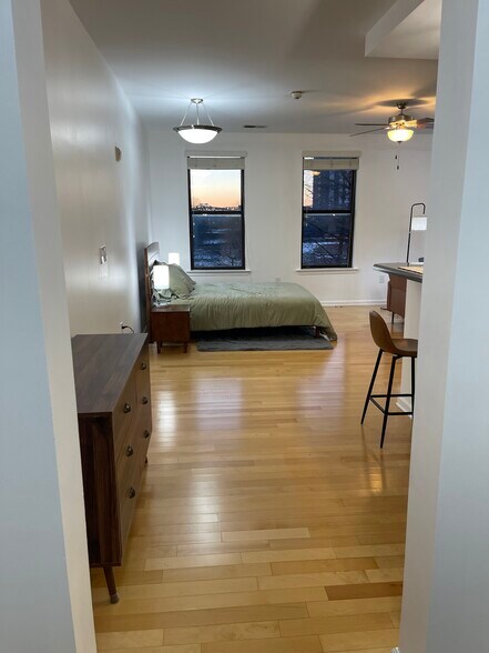 Building Photo - 731 Litty Ct